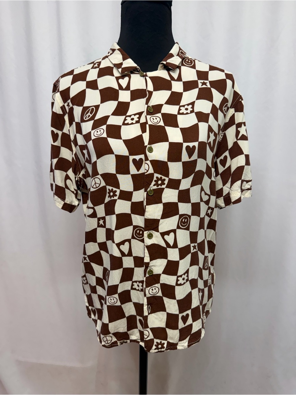 Earthbound Trading Co Men’s M Checkerboard Smiley Peace Y2K Button Up Shirt
